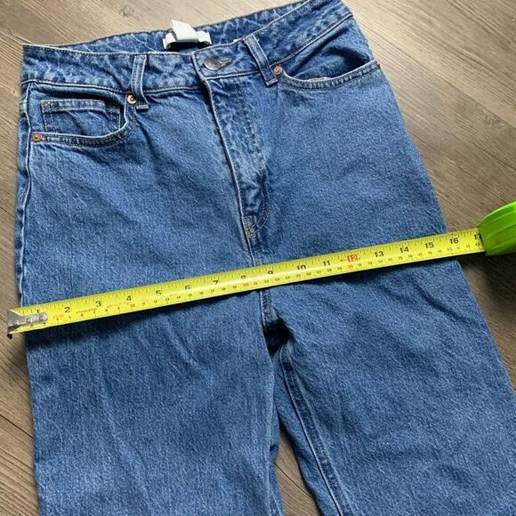 H&M Medium Wash High Rise Waisted Mom Jeans 0 Straight - Picture 7 of 9